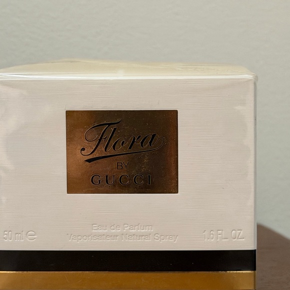 Gucci Flora Box in White, Gold & Black - Picture 4 of 7
